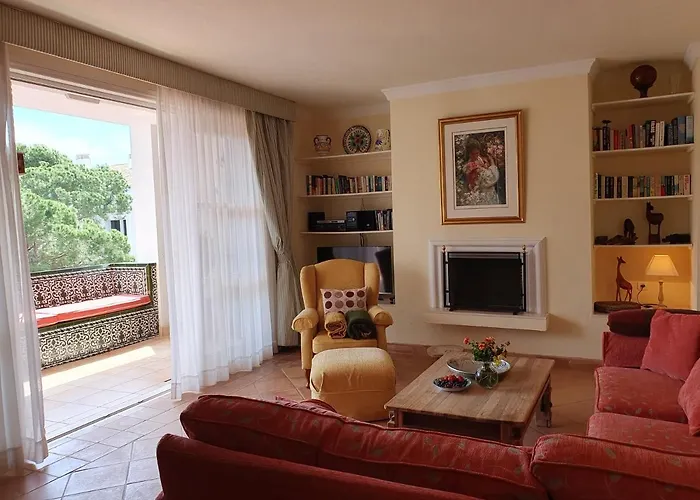 Jardines De Golondrinas Elviria By The Nikki