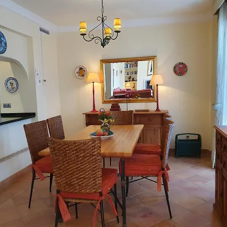 Beachfront Elviria Jardines De Golondrinas Apartment Marbella
