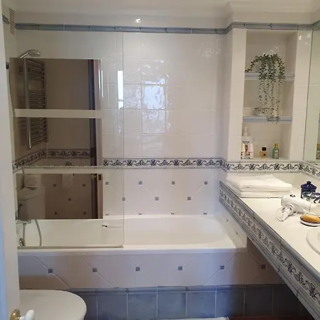 Jardines De Golondrinas Elviria By The Nikki * 마르베야