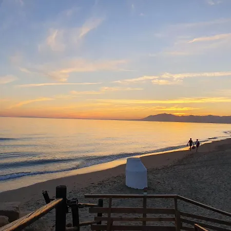 Beachfront Elviria Jardines De Golondrinas