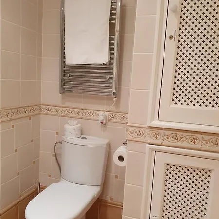 Apartment Jardines De Golondrinas Elviria By The Nikki