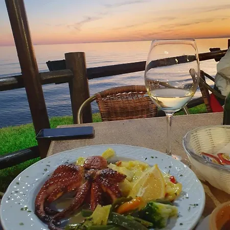 Апартаменти Jardines De Golondrinas Elviria By The Nikki Марбелья